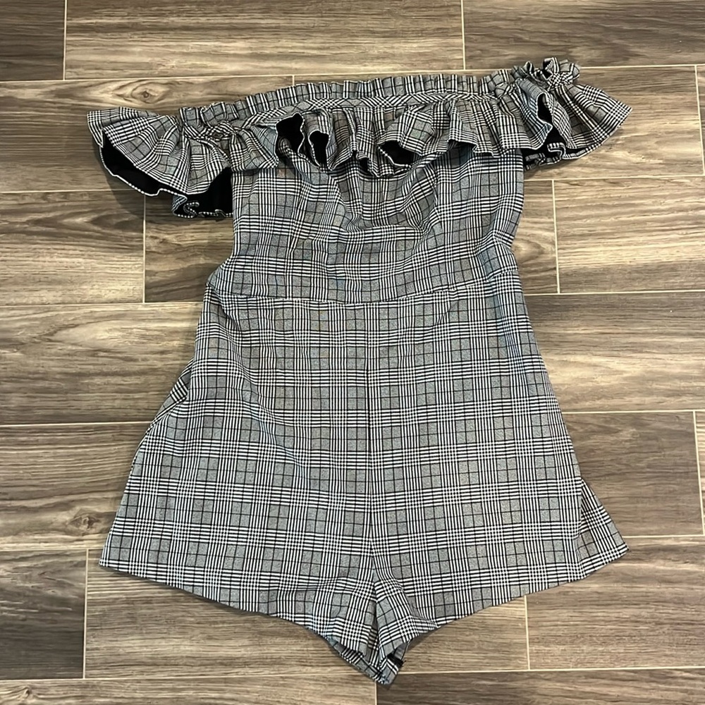 Urban Outfitters Plaid Romper size 8
